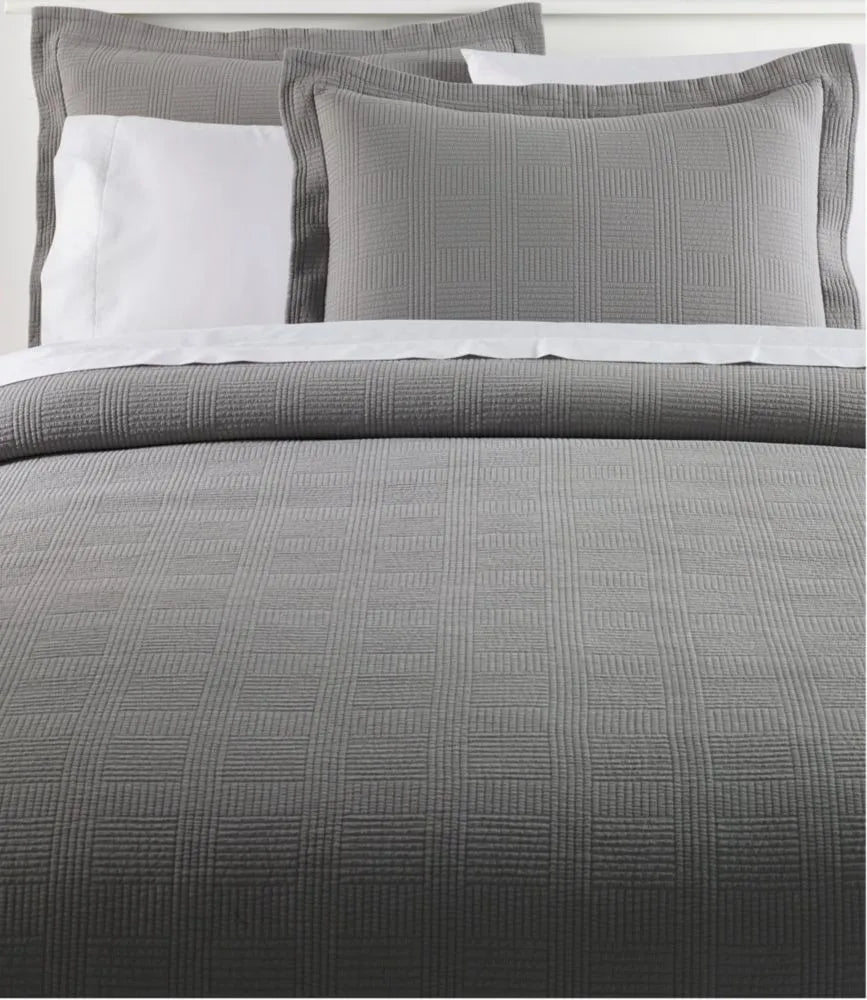 Vintage Matelassé Bedspread