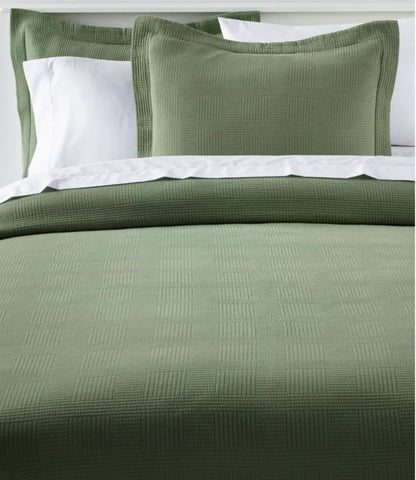 Vintage Matelassé Bedspread