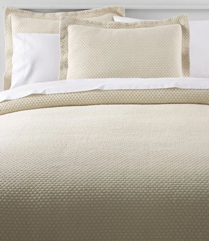 Organic Honeycomb Matelassé Coverlet
