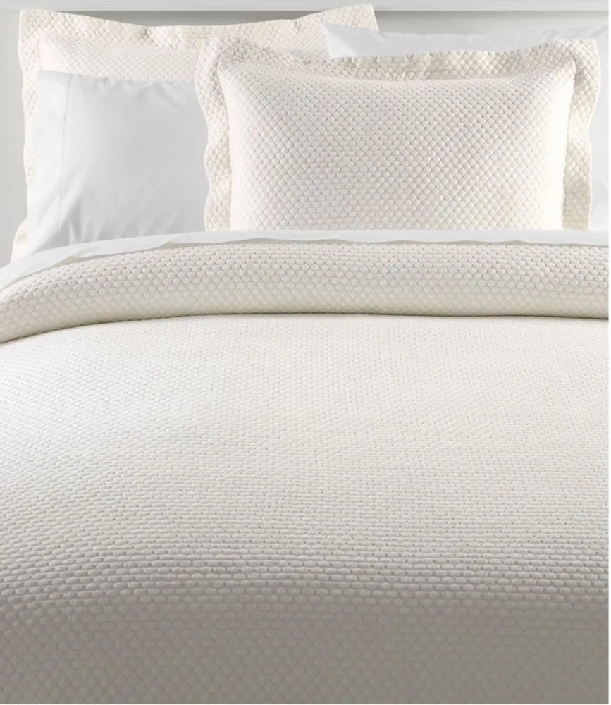 Organic Honeycomb Matelassé Coverlet