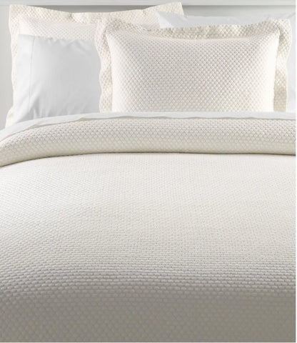Organic Honeycomb Matelassé Coverlet